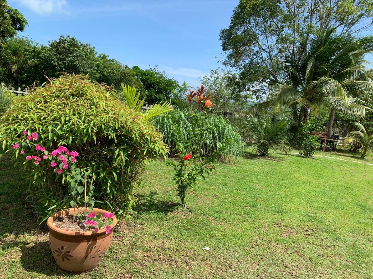 Lovely Garden Villas Pantai Cenang (Langkawi) Exterior foto