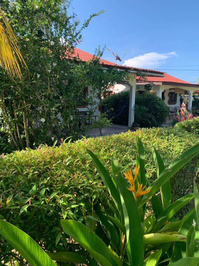 Lovely Garden Villas Pantai Cenang (Langkawi) Exterior foto